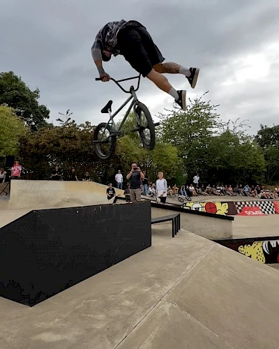 @nicovanloon was on🔥 last weekend! 📹 @woozybmx at @northbrigade - see you next year 🙌 #bmx